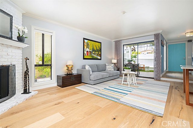 Living room & patio