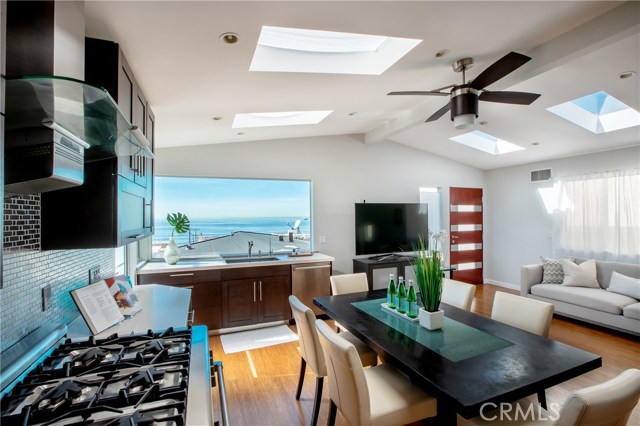 309 Gull Street, Manhattan Beach, California 90266, 2 Bedrooms Bedrooms, ,2 BathroomsBathrooms,Residential,Sold,Gull,SB20027594