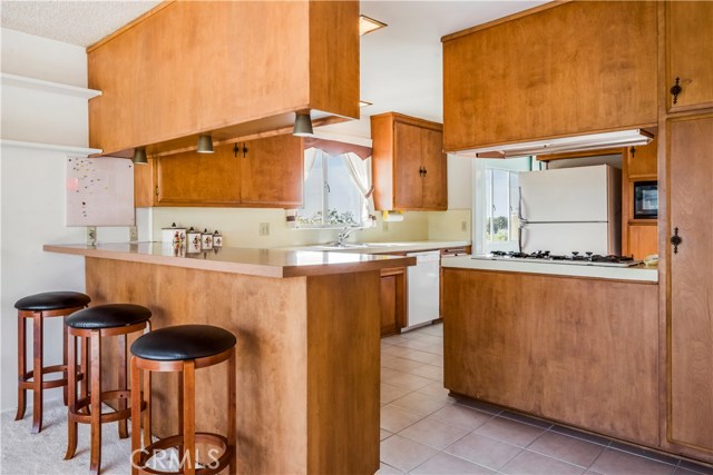 713 Cloyden Square, Palos Verdes Estates, California 90274, 3 Bedrooms Bedrooms, ,2 BathroomsBathrooms,Residential,Sold,Cloyden,SB17088498