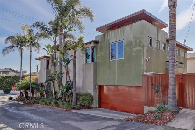 794 27th Street, Manhattan Beach, California 90266, 5 Bedrooms Bedrooms, ,3 BathroomsBathrooms,Residential,Sold,27th,SB20032410