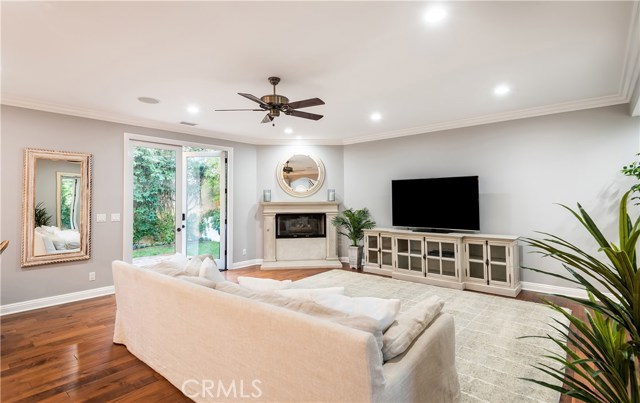 848 12th Court, Manhattan Beach, California 90266, 4 Bedrooms Bedrooms, ,4 BathroomsBathrooms,Residential,Sold,12th,SB18247758