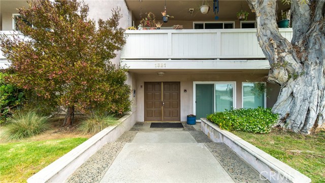 1321 Beryl Street, Redondo Beach, California 90277, 2 Bedrooms Bedrooms, ,2 BathroomsBathrooms,Residential,Sold,Beryl,SB20091462