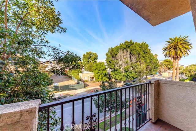3 Bed Home for Sale in Los Angeles, California