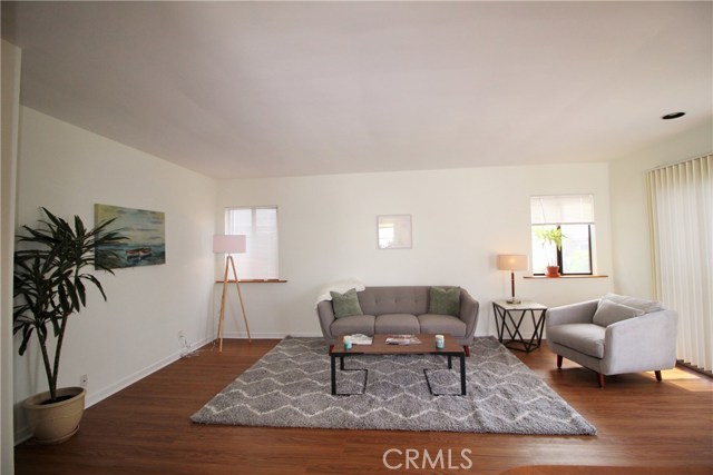 1942 SPRINGFIELD AVENUE, Hermosa Beach, California 90254, 2 Bedrooms Bedrooms, ,1 BathroomBathrooms,Residential,Sold,SPRINGFIELD AVENUE,SB19237640