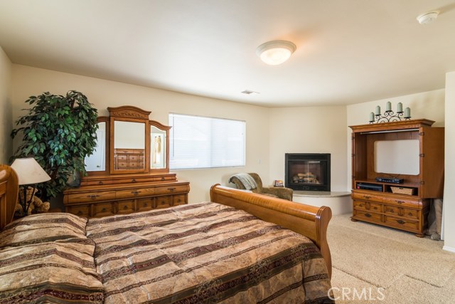 1931 Voorhees Avenue, Redondo Beach, California 90278, 4 Bedrooms Bedrooms, ,2 BathroomsBathrooms,Residential,Sold,Voorhees,SB17090969