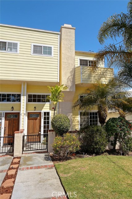 Charming gated entry!