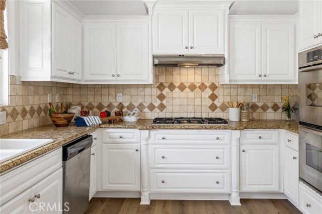 2518 Grant Avenue, Redondo Beach, California 90278, 3 Bedrooms Bedrooms, ,2 BathroomsBathrooms,Residential,Sold,Grant,SB21052990