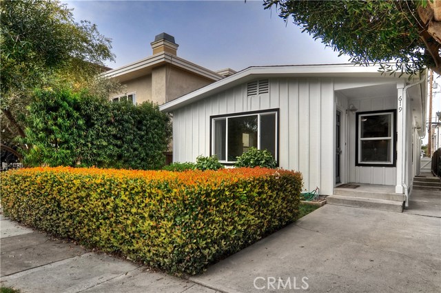 Photo of 619 Carnation Avenue, Corona del Mar, CA 92625