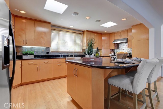 1057 8th Place, Hermosa Beach, California 90254, 5 Bedrooms Bedrooms, ,3 BathroomsBathrooms,Residential,Sold,8th,SB19212583