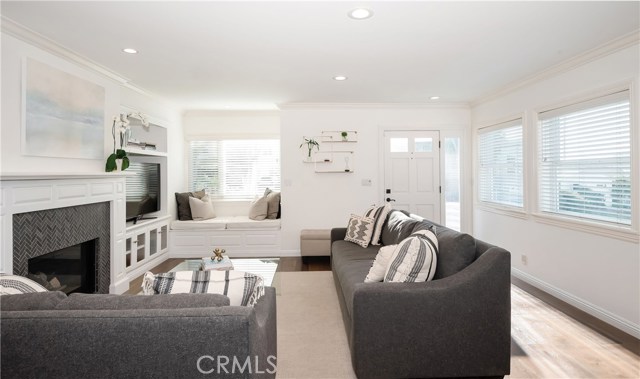 2030 Prospect Avenue, Hermosa Beach, California 90254, 3 Bedrooms Bedrooms, ,3 BathroomsBathrooms,Residential,Sold,Prospect,SB20202137