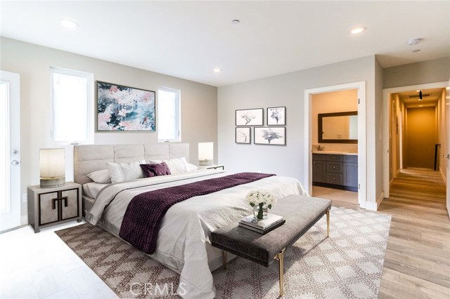  Income Home for Sale in Los Angeles, California
