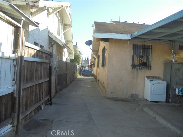  Income Home for Sale in Los Angeles, California