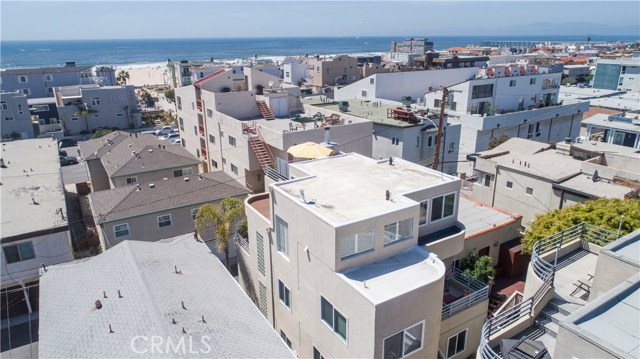 238 Palm Drive, Hermosa Beach, California 90254, 3 Bedrooms Bedrooms, ,3 BathroomsBathrooms,Residential,Sold,Palm,SB17095716