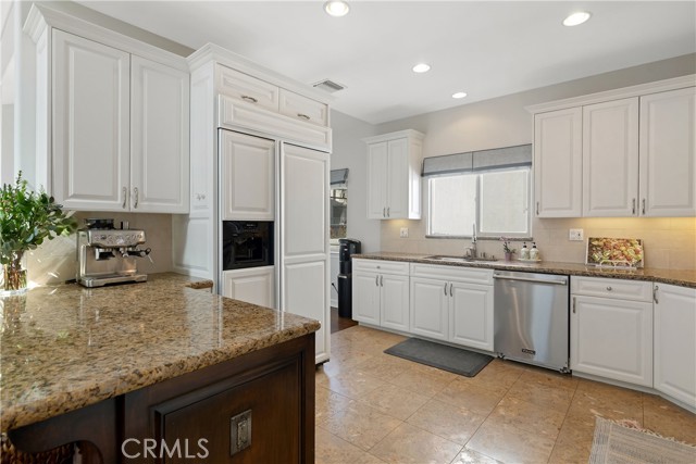 621 Broadway, Redondo Beach, California 90277, 4 Bedrooms Bedrooms, ,2 BathroomsBathrooms,Residential,Sold,Broadway,SB21036343
