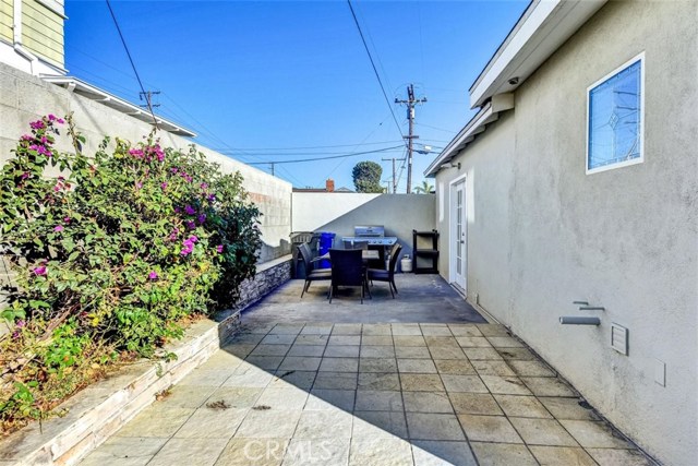 1651 23rd Street, Manhattan Beach, California 90266, 3 Bedrooms Bedrooms, ,1 BathroomBathrooms,Residential,Sold,23rd,PV20240193
