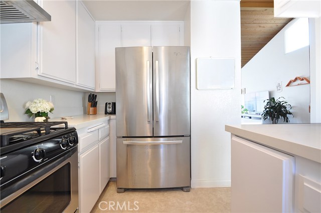 121 Prospect Avenue, Redondo Beach, California 90277, 2 Bedrooms Bedrooms, ,2 BathroomsBathrooms,Residential,Sold,Prospect,SB18229456