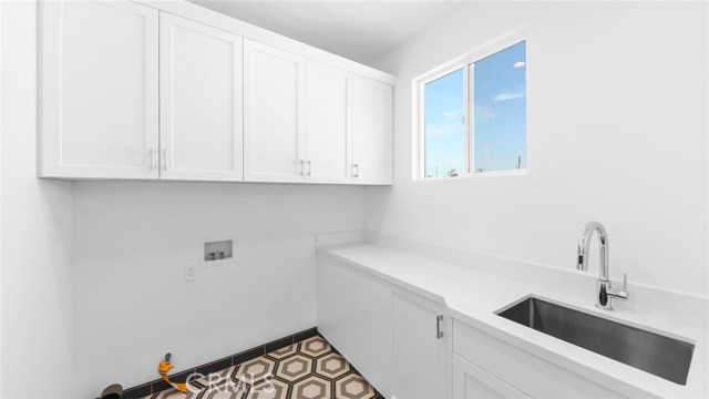 1022 Avenue A, Redondo Beach, California 90277, 6 Bedrooms Bedrooms, ,6 BathroomsBathrooms,Residential,Sold,Avenue A,PV20202846