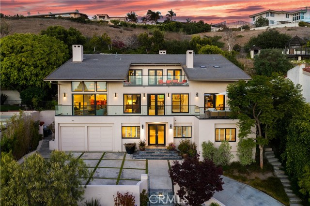 Gorgeous contemporary curb appeal!
