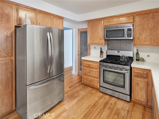 3 Bed Home for Sale in Hawthorne, California