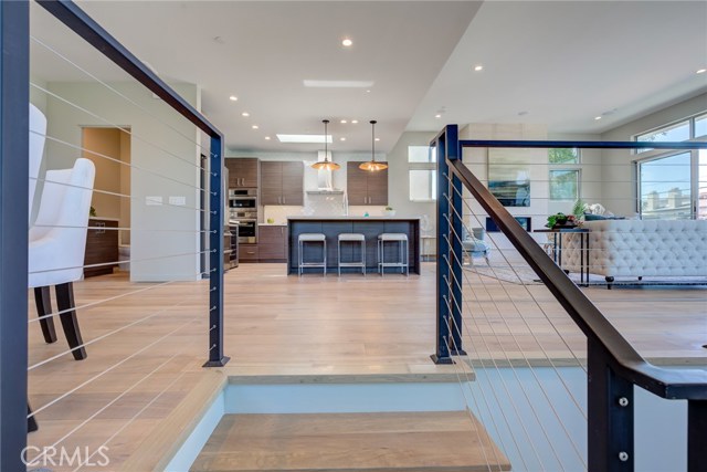 102 Prospect Avenue, Redondo Beach, California 90277, 3 Bedrooms Bedrooms, ,1 BathroomBathrooms,Residential,Sold,Prospect,SB19223229