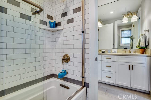 1904 Palm Avenue, Manhattan Beach, California 90266, 5 Bedrooms Bedrooms, ,5 BathroomsBathrooms,Residential,Sold,Palm,SB21124445