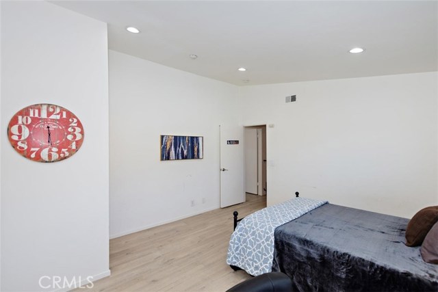 2611 Vanderbilt Lane, Redondo Beach, California 90278, 2 Bedrooms Bedrooms, ,2 BathroomsBathrooms,Residential,Sold,Vanderbilt,SB20167016