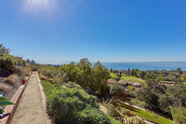 30021 Avenida Esplendida, Rancho Palos Verdes, California 90275, 4 Bedrooms Bedrooms, ,3 BathroomsBathrooms,Residential,Sold,Avenida Esplendida,PV19018160