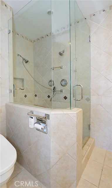 34 Deerhill Drive, Rolling Hills Estates, California 90274, 3 Bedrooms Bedrooms, ,3 BathroomsBathrooms,Residential,Sold,Deerhill,PV21123888