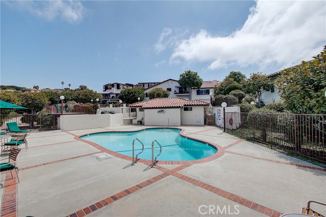 22 Ocean Crest Court, Rancho Palos Verdes, California 90275, 2 Bedrooms Bedrooms, ,2 BathroomsBathrooms,Residential,Sold,Ocean Crest,SB19199405