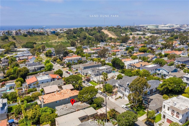 624 27th Street, Manhattan Beach, California 90266, 4 Bedrooms Bedrooms, ,2 BathroomsBathrooms,Residential,Sold,27th,SB21073180