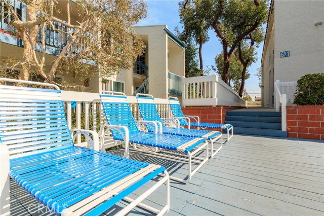 631 Prospect Avenue, Redondo Beach, California 90277, 2 Bedrooms Bedrooms, ,2 BathroomsBathrooms,Residential,Sold,Prospect,SB20199042
