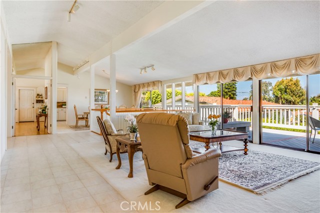 912 Via Del Monte, Palos Verdes Estates, California 90274, 5 Bedrooms Bedrooms, ,1 BathroomBathrooms,Residential,Sold,Via Del Monte,PV18070074