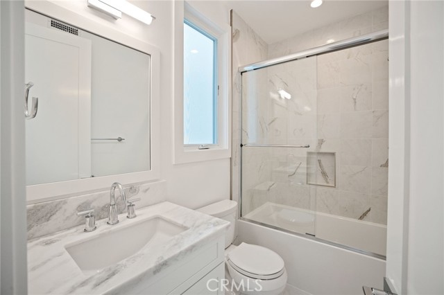 2114 Carnegie Lane, Redondo Beach, California 90278, 5 Bedrooms Bedrooms, ,5 BathroomsBathrooms,Residential,Sold,Carnegie,SB21029719