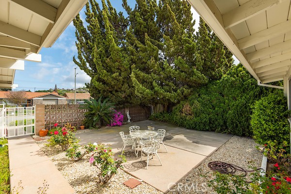 26403 Grayslake Road, Rancho Palos Verdes, California 90275, 3 Bedrooms Bedrooms, ,1 BathroomBathrooms,Residential,Sold,Grayslake,PV21080107