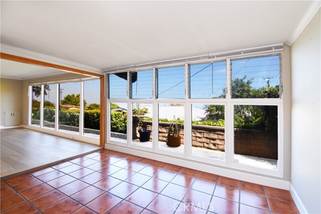 Bonus room and living room wall of glass