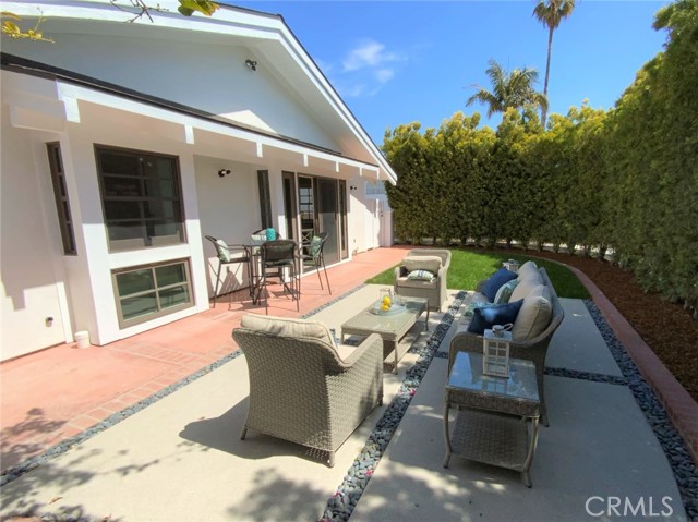 1657 Gates Ave, Manhattan Beach, California 90266, 4 Bedrooms Bedrooms, ,3 BathroomsBathrooms,Residential,Sold,Gates Ave,SB21060860