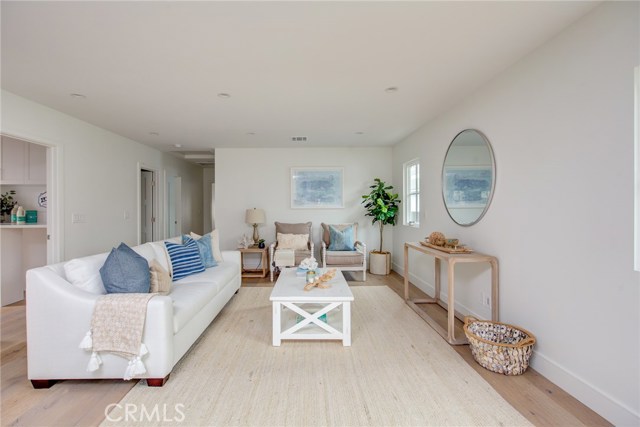 520 Maria Avenue, Redondo Beach, California 90277, 3 Bedrooms Bedrooms, ,2 BathroomsBathrooms,Residential,Sold,Maria,SB19272797