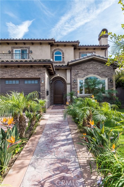 2012 Robinson Street, Redondo Beach, California 90278, 5 Bedrooms Bedrooms, ,3 BathroomsBathrooms,Residential,Sold,Robinson,SB18078924