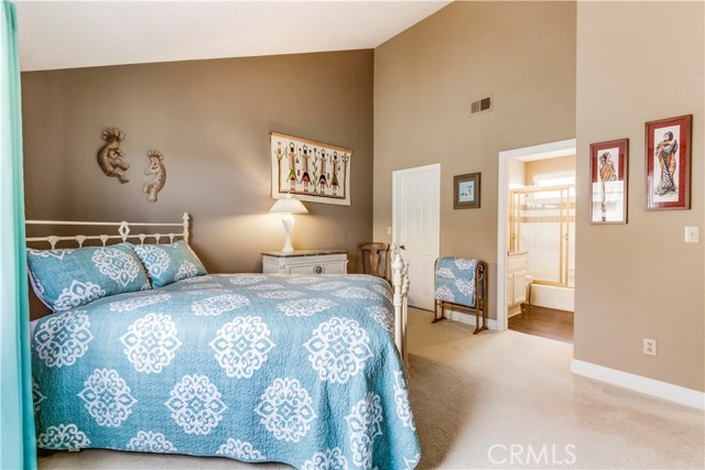 211 Helberta Avenue, Redondo Beach, California 90277, 2 Bedrooms Bedrooms, ,2 BathroomsBathrooms,Residential,Sold,Helberta,SB20006605