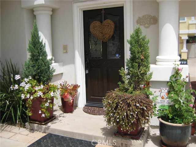 2207 Voorhees Avenue, Redondo Beach, California 90278, 4 Bedrooms Bedrooms, ,2 BathroomsBathrooms,Residential,Sold,Voorhees,SB17062851