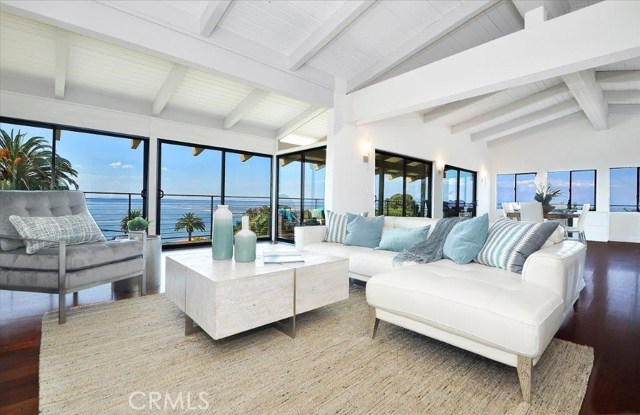 904 Via Nogales, Palos Verdes Estates, California 90274, 4 Bedrooms Bedrooms, ,4 BathroomsBathrooms,Residential,Sold,Via Nogales,PV18159668