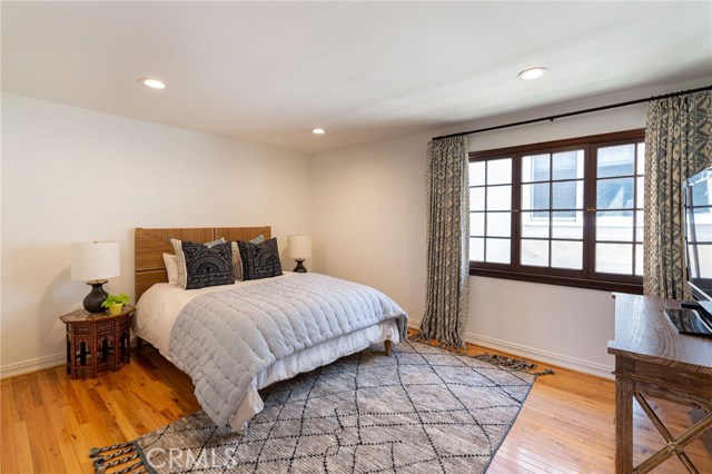 600 35th Street, Manhattan Beach, California 90266, 3 Bedrooms Bedrooms, ,3 BathroomsBathrooms,Residential,Sold,35th,SB19217935