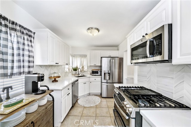 3 Bed Home for Sale in County - Los Angeles, California