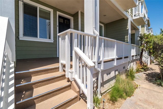 1208 Tennyson Street, Manhattan Beach, California 90266, 3 Bedrooms Bedrooms, ,2 BathroomsBathrooms,Residential,Sold,Tennyson,SB17094161