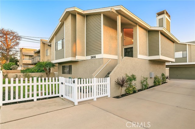 2408 Rockefeller Lane, Redondo Beach, California 90278, 3 Bedrooms Bedrooms, ,2 BathroomsBathrooms,Residential,Sold,Rockefeller,SB19003633