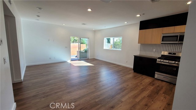  Income Home for Sale in North Hollywood, California