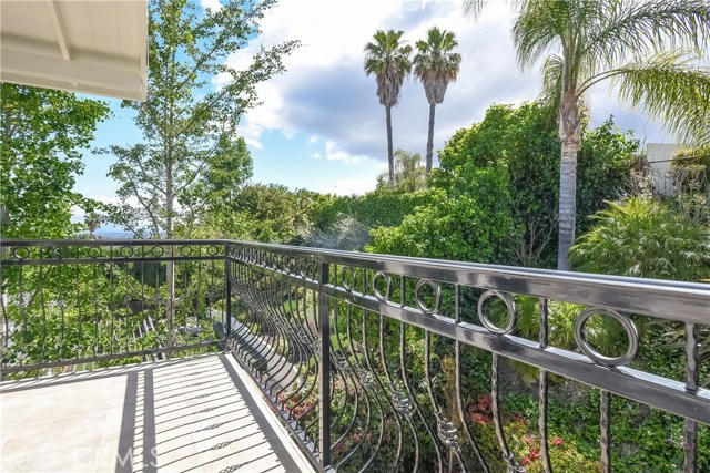 2066 Dorado Drive, Rancho Palos Verdes, California 90275, 4 Bedrooms Bedrooms, ,2 BathroomsBathrooms,Residential,Sold,Dorado,PV18111721