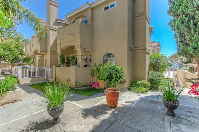 301 Diamond Street, Redondo Beach, California 90277, 3 Bedrooms Bedrooms, ,2 BathroomsBathrooms,Residential,Sold,Diamond,PV19005386