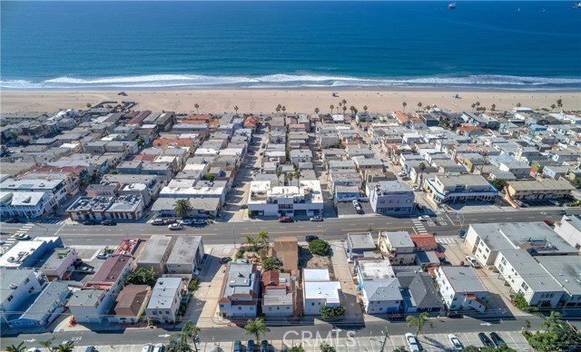 3905 Crest Drive, Manhattan Beach, California 90266, 4 Bedrooms Bedrooms, ,Residential,Sold,Crest,SB18266979