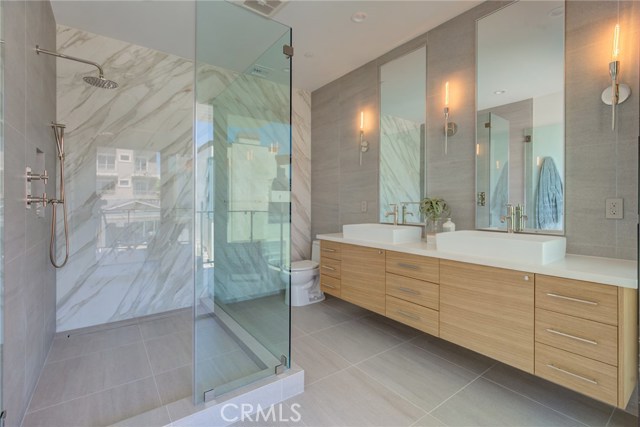 124 39th Street, Manhattan Beach, California 90266, 3 Bedrooms Bedrooms, ,2 BathroomsBathrooms,Residential,Sold,39th,SB20089804